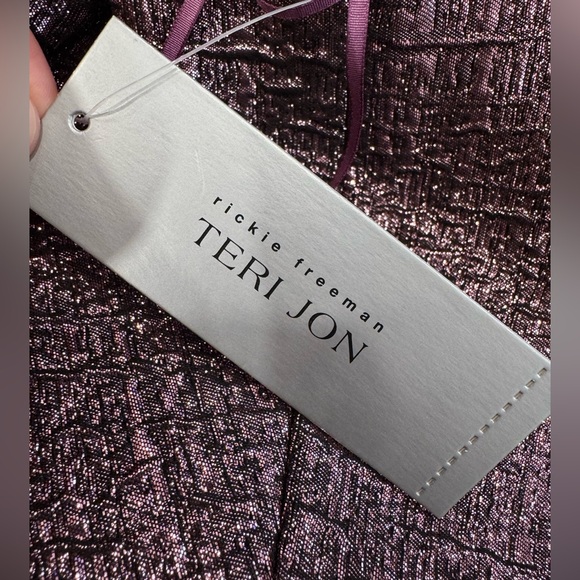 Teri Jon by Rickie Freeman Metallic Jacquard Bodice Off Shoulder Gown Dress - Picture 14 of 16